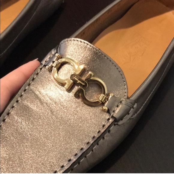 Salvatore Ferragamo 8 1/ B loafers GOLD - Picture 2 of 6